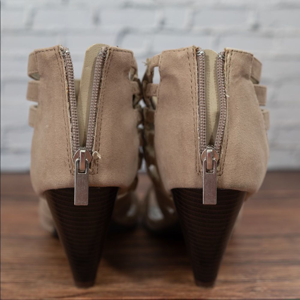 BAMBOO brand heels - Picture 8 of 9